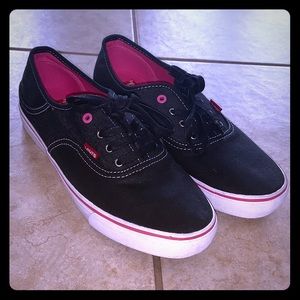 New Levi’s shoes brand new never worn size 10